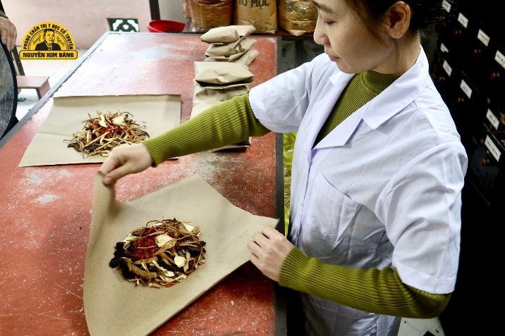 Liệu cách chữa đa nang buồng trứng bằng Đông y có tốt không?