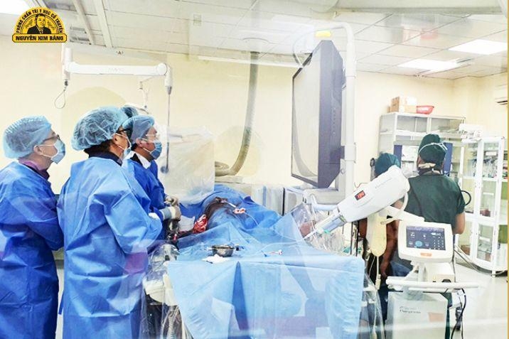 Can thiệp Y học hiện đại
